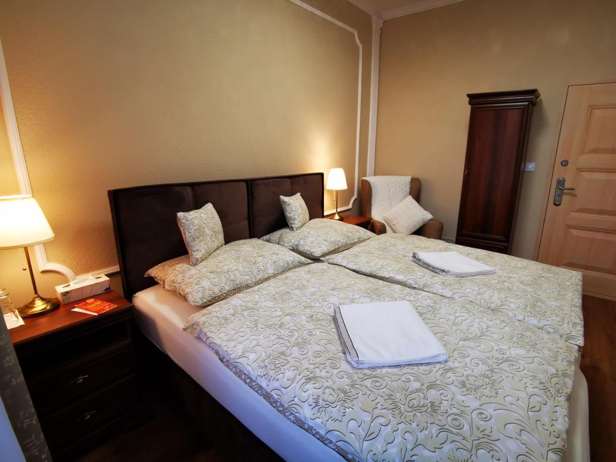 Corner House Apartment Lučenec Екстериор снимка