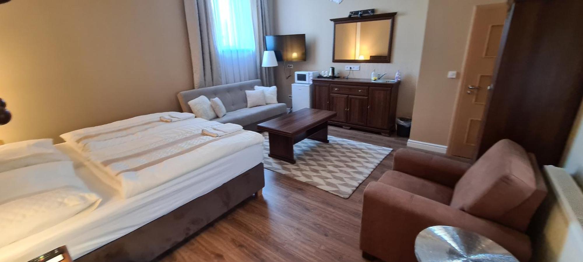 Corner House Apartment Lučenec Стая снимка